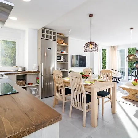 Apartman Beachclose Center By Costarentals - M28
